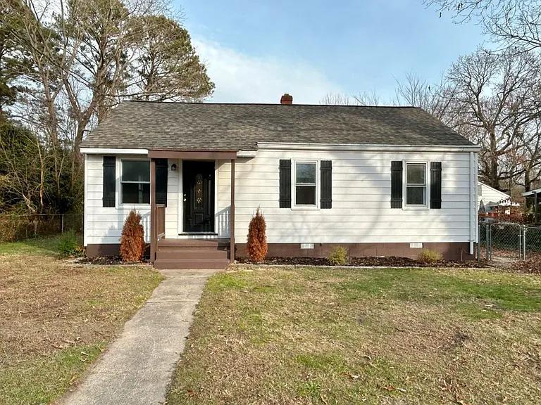 1208 Stewart Dr – photo 3