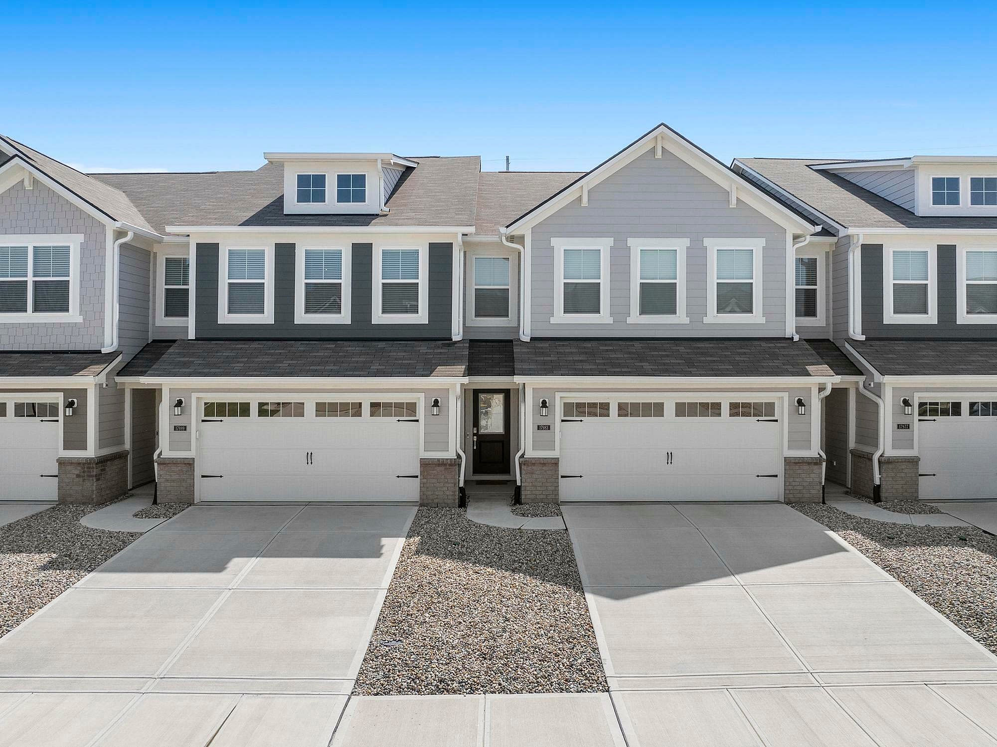 Casey Corner Townhomes for Rent – photo 3
