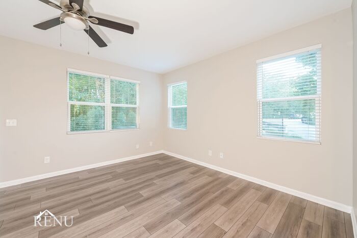 3079 Calcutta Street – photo 5