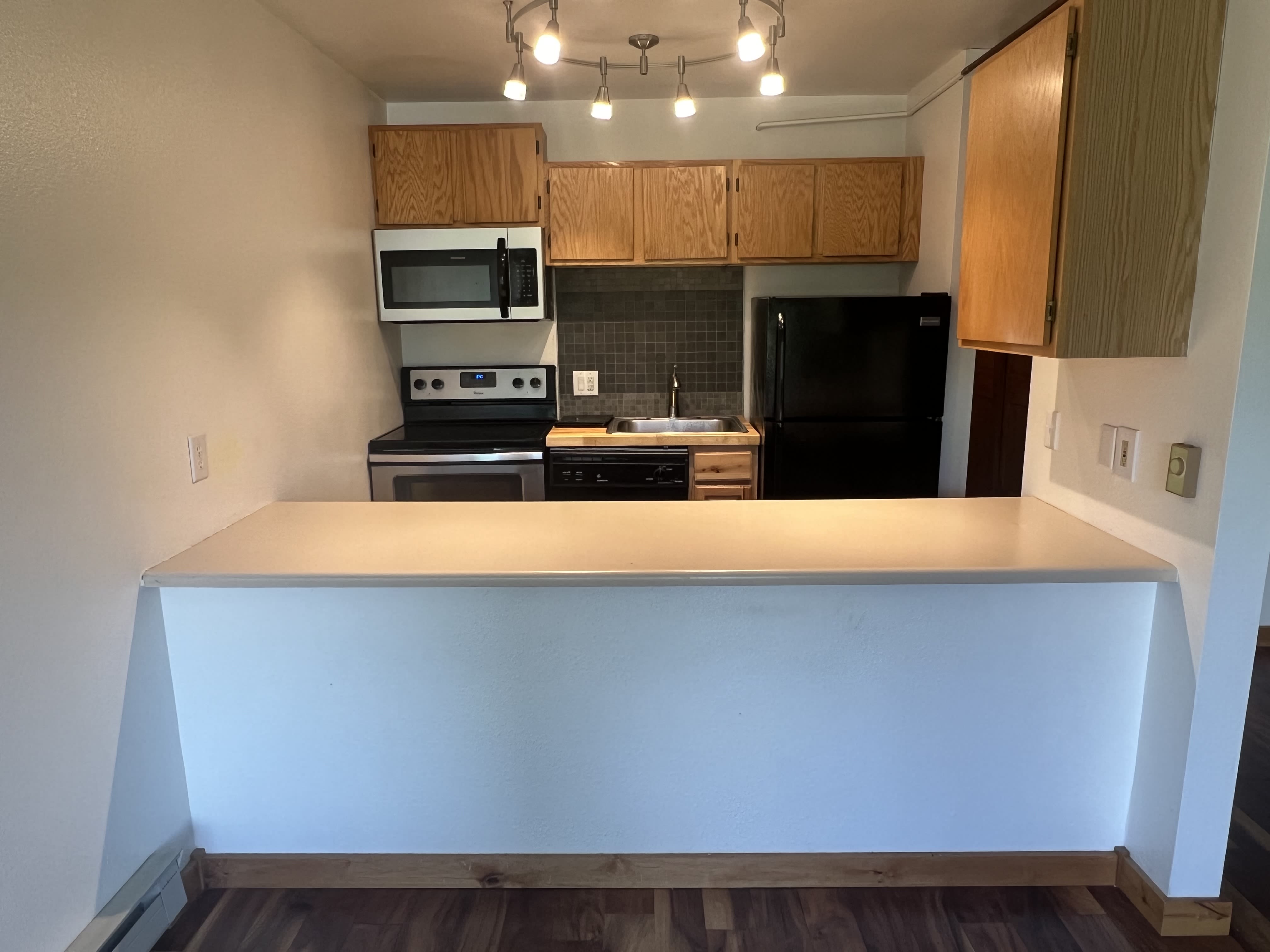 110 South Park Avenue – photo 3