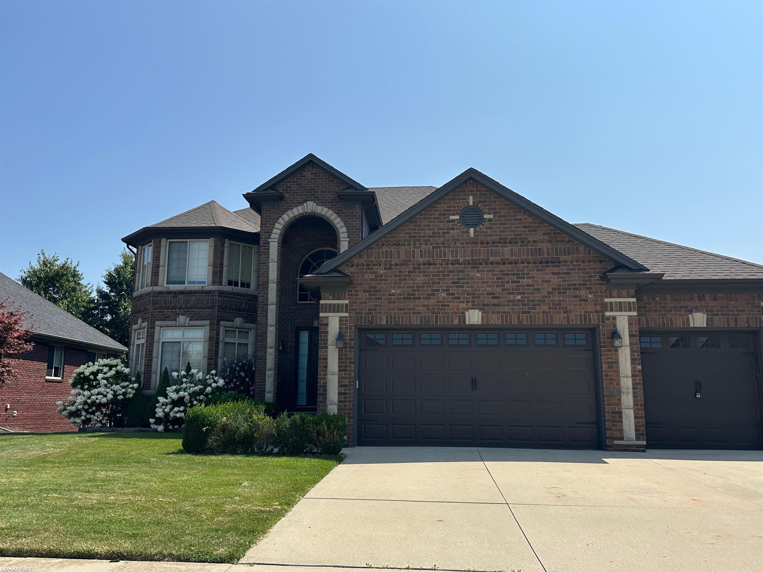 52628 Harmony Drive – photo 1