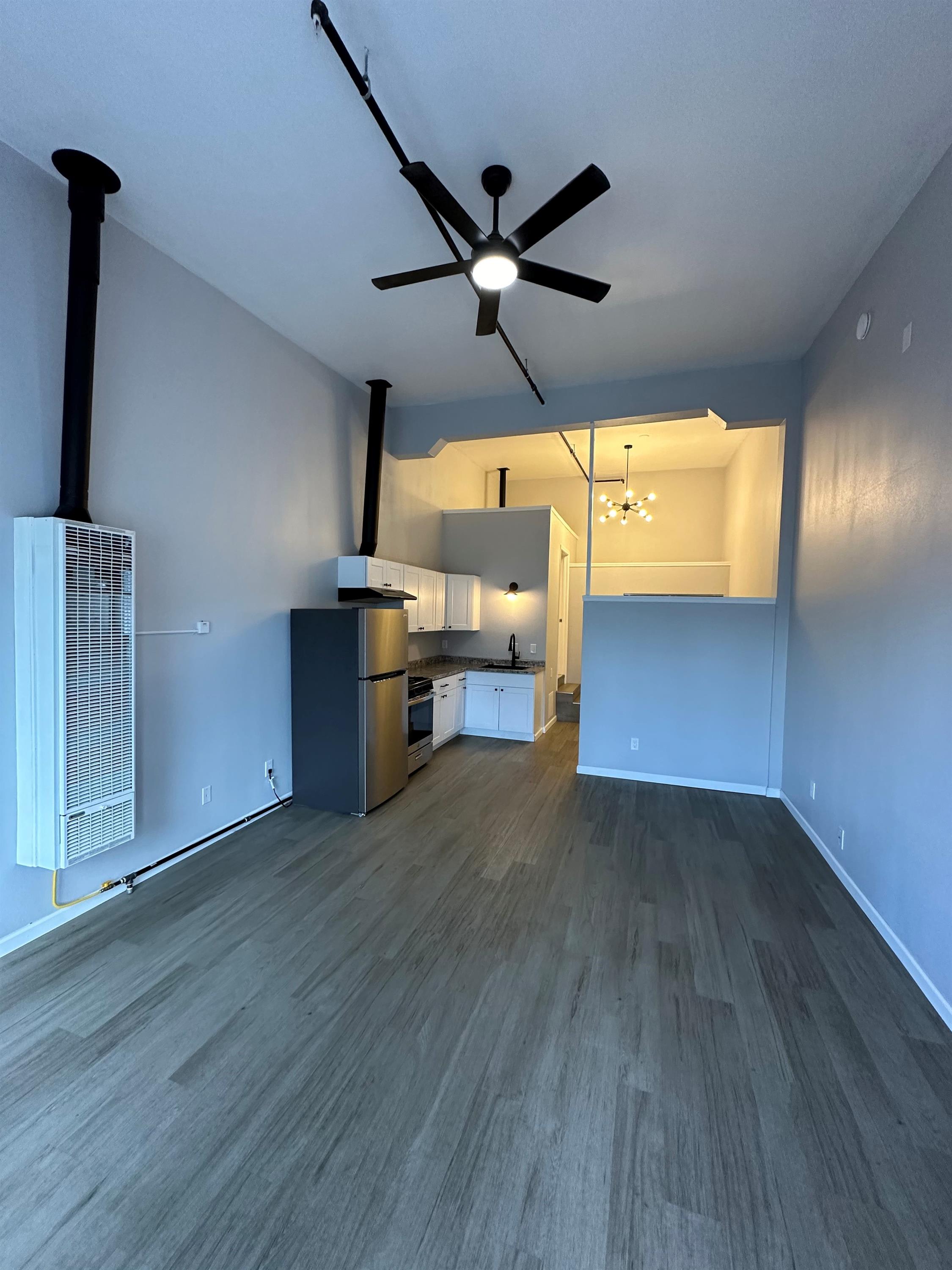 1153 Southeast 6th Avenue – photo 3