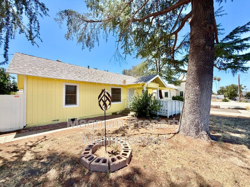 41861 Acacia Ave – photo 2