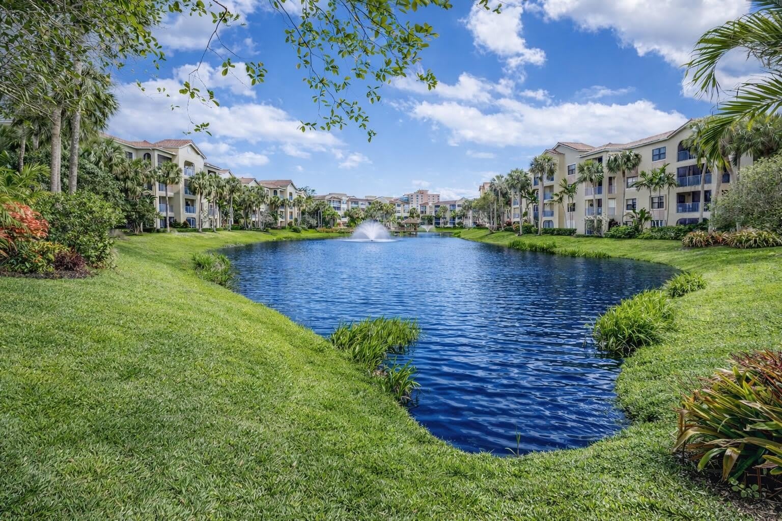 200 Uno Lago Drive – photo 1
