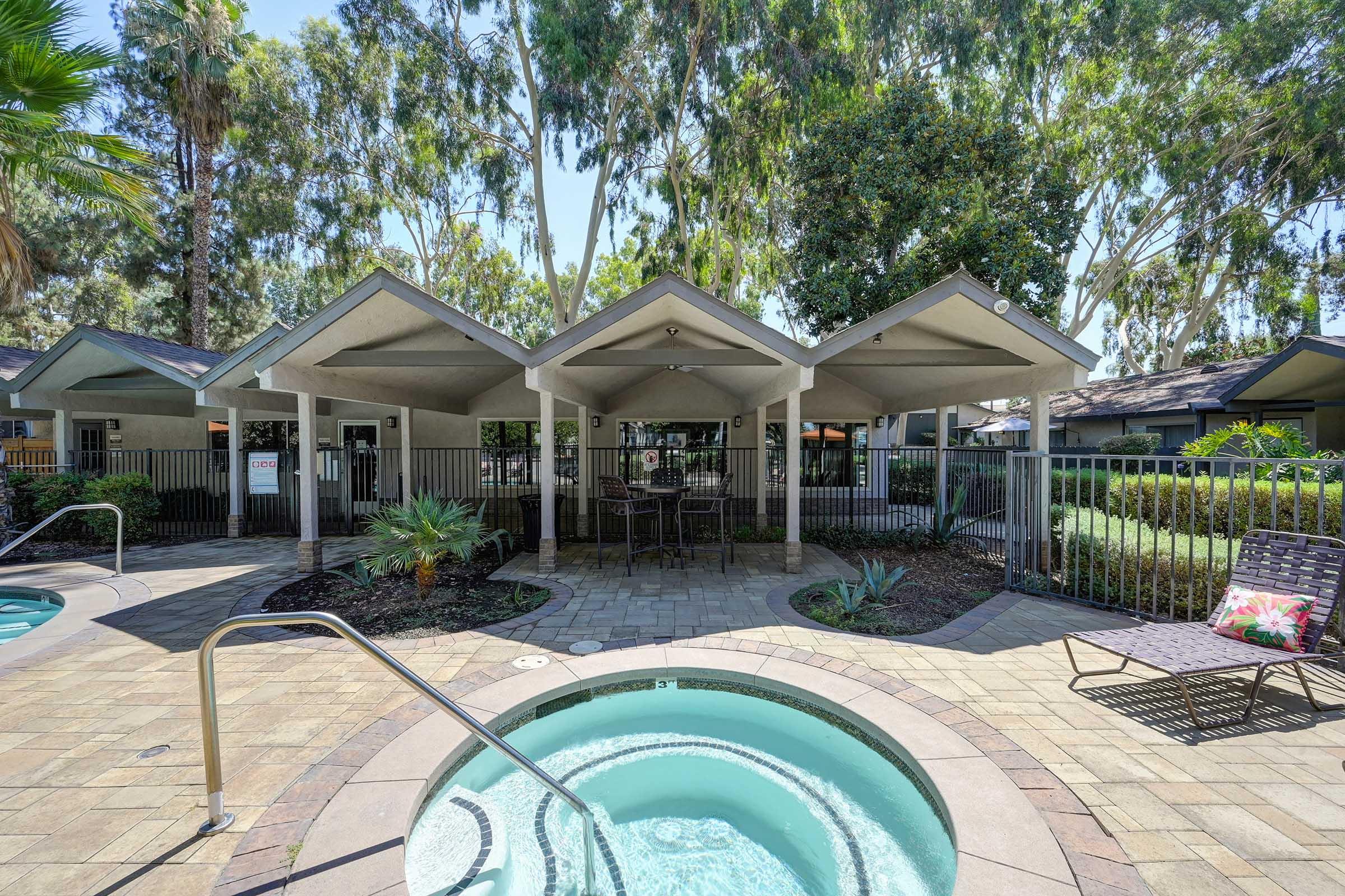 Pinewood Apartments – photo 4