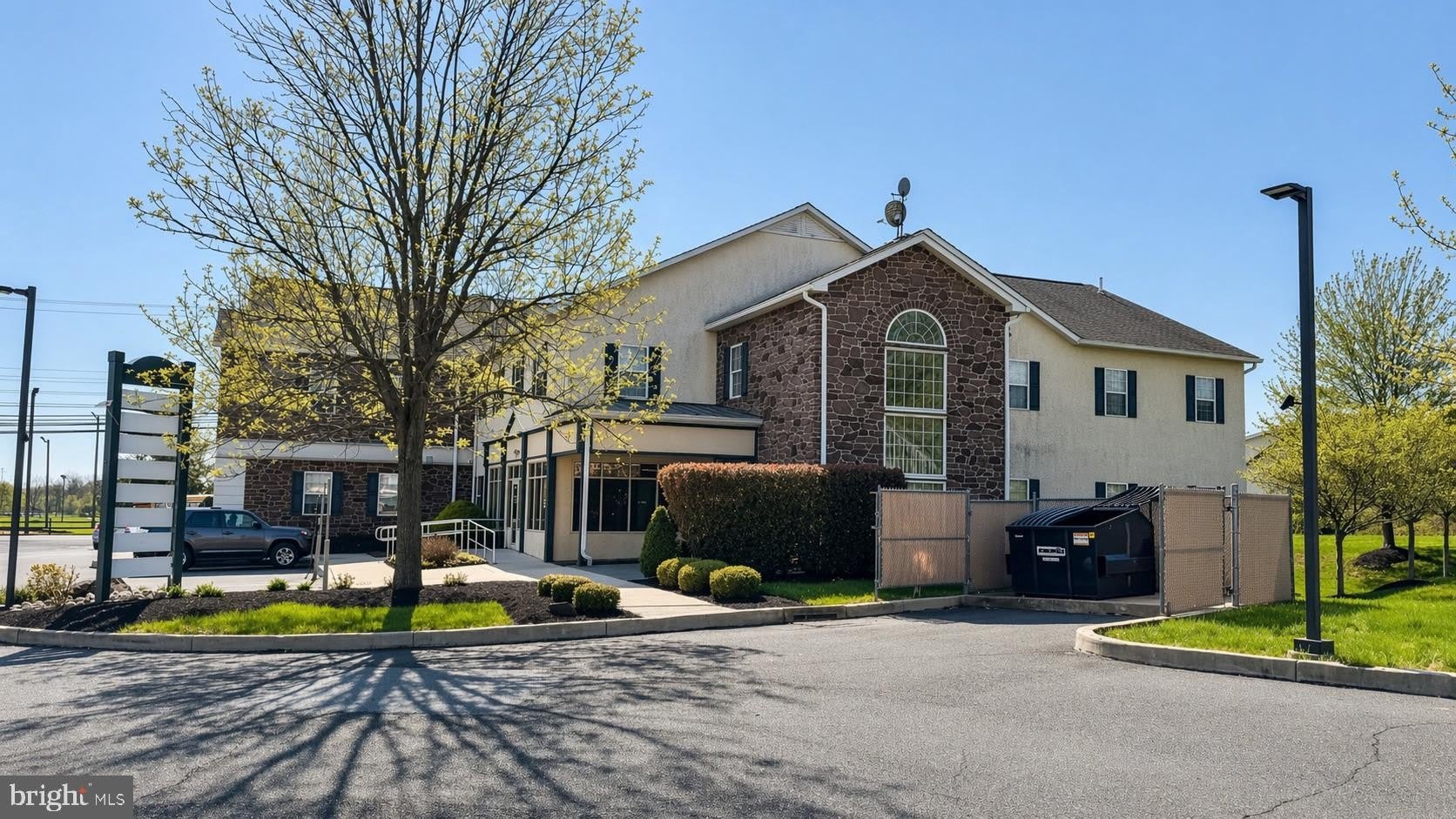 296 W RIDGE Pike – photo 1