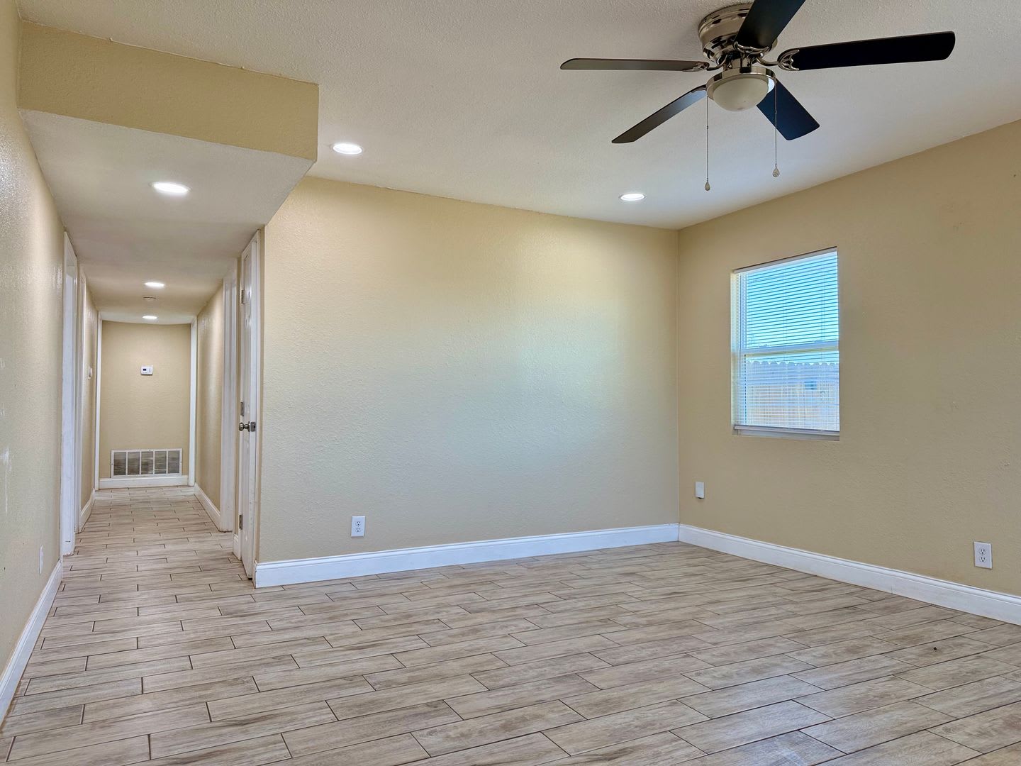 House For Rent – photo 3