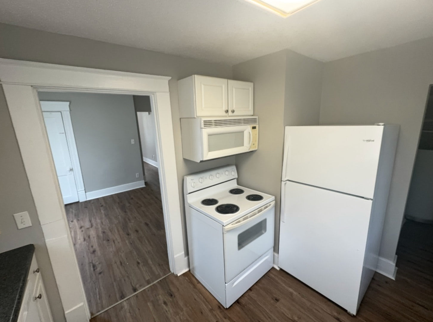Updated 2 Bedroom Home Just Minutes from Downtown Chattanooga! – photo 4