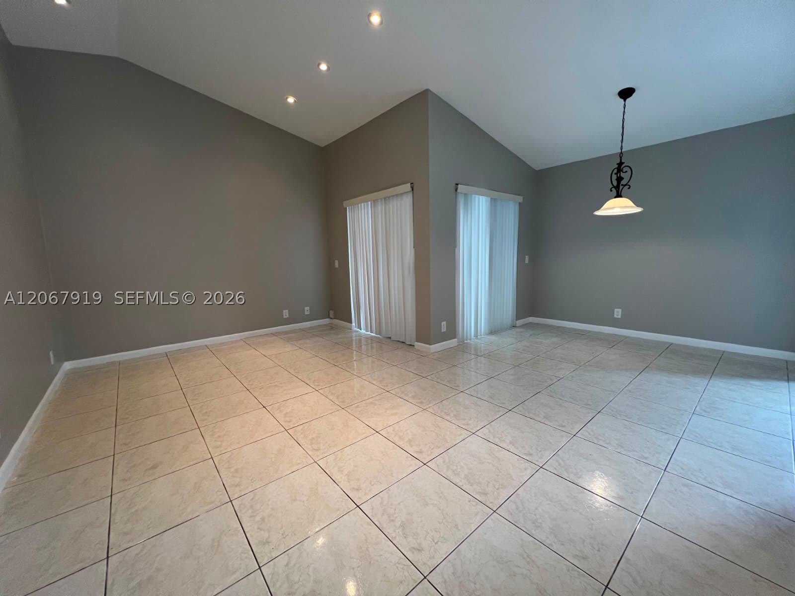 1591 Springside Dr – photo 3