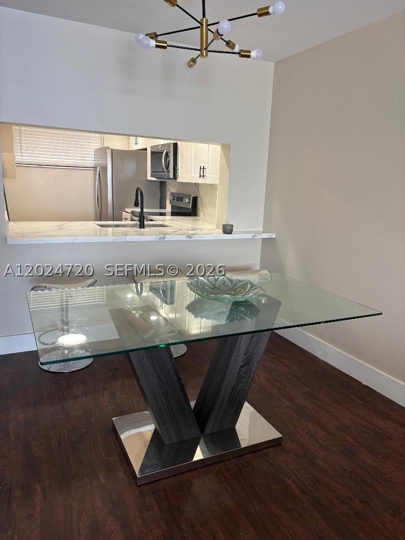111 Lake Emerald Dr – photo 1