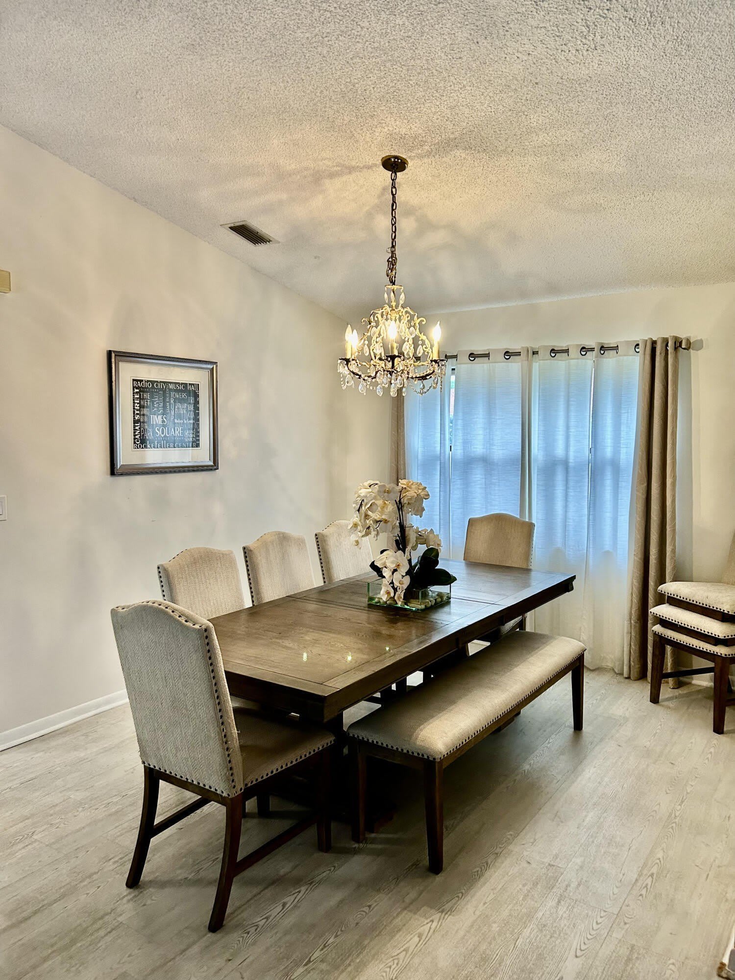 2153 Amesbury Circle – photo 5