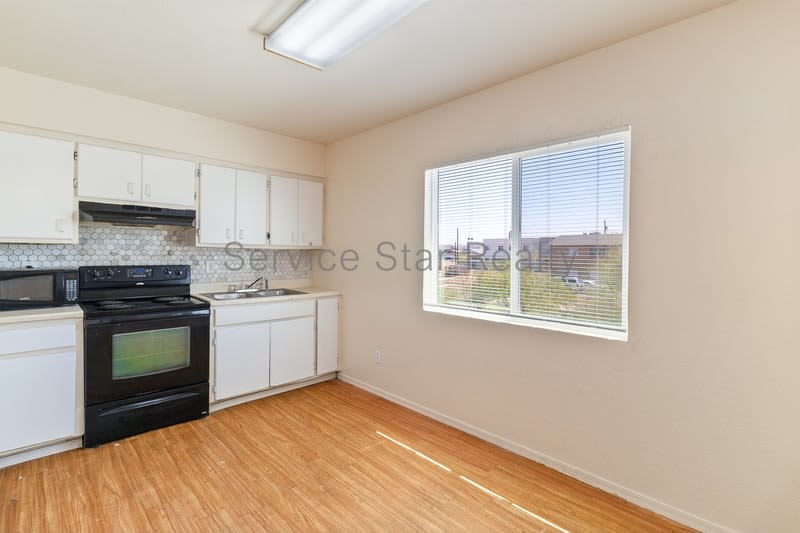 2510 E Pueblo Ave – photo 4
