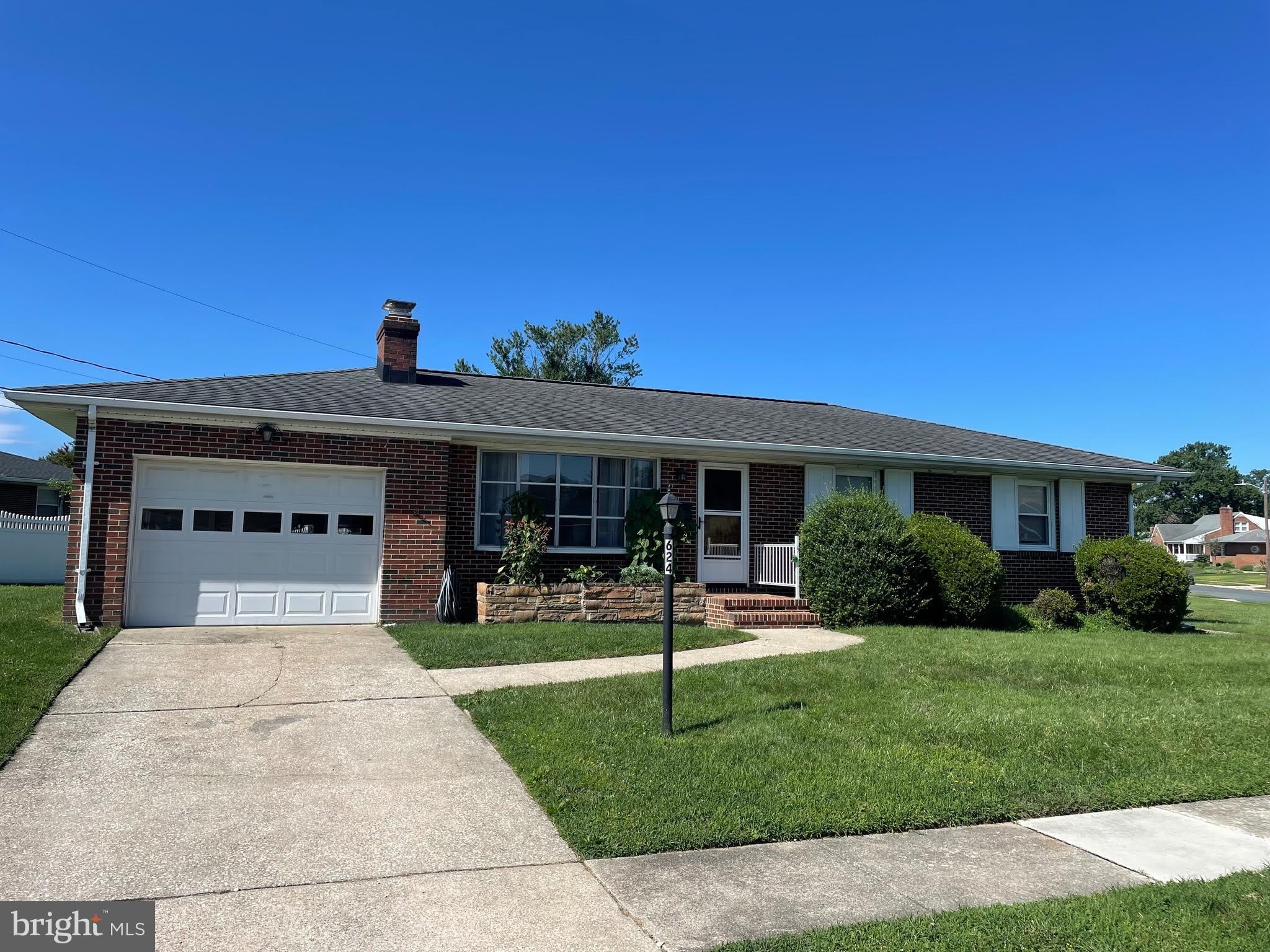 624 GAYLE Drive – photo 1