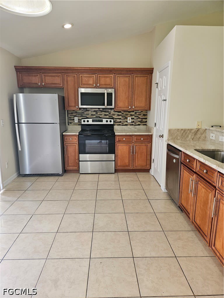 4316 9th Street W – photo 2