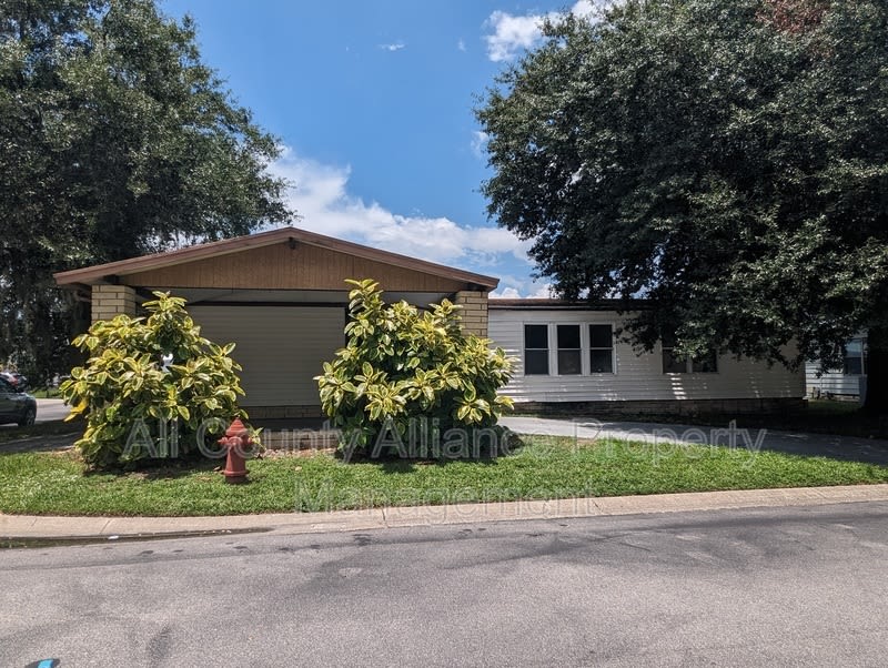 34335 Lodge Dr – photo 2