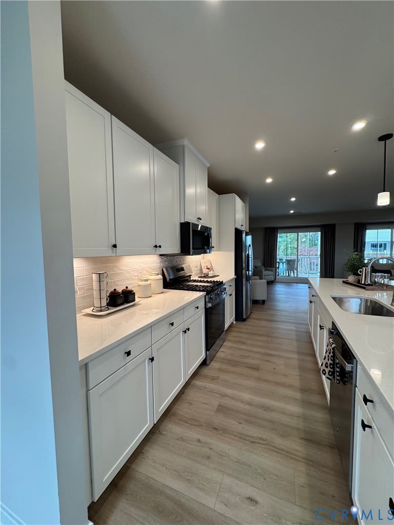 8001 Lake Laurel Ln – photo 4