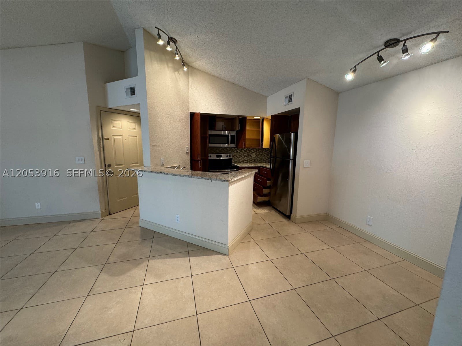 417 Vista Isles Dr – photo 5