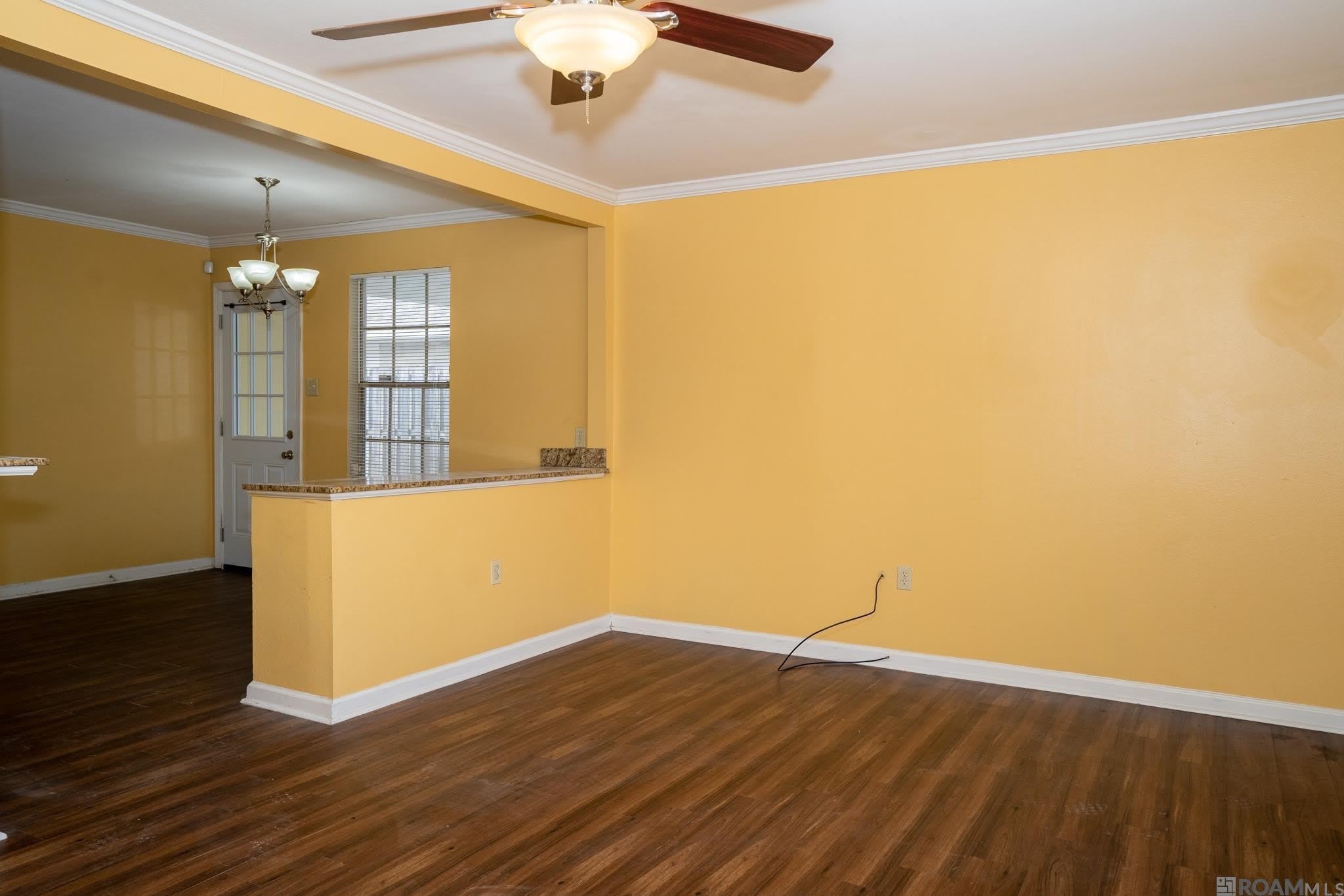 4630 Southpark Dr – photo 2