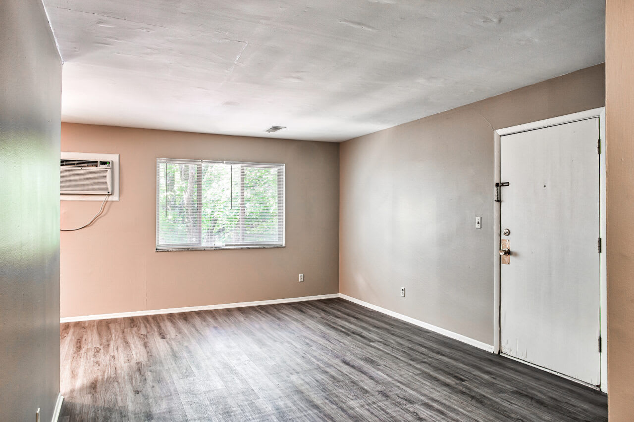 Continental Terrace Apartment Homes – photo 3