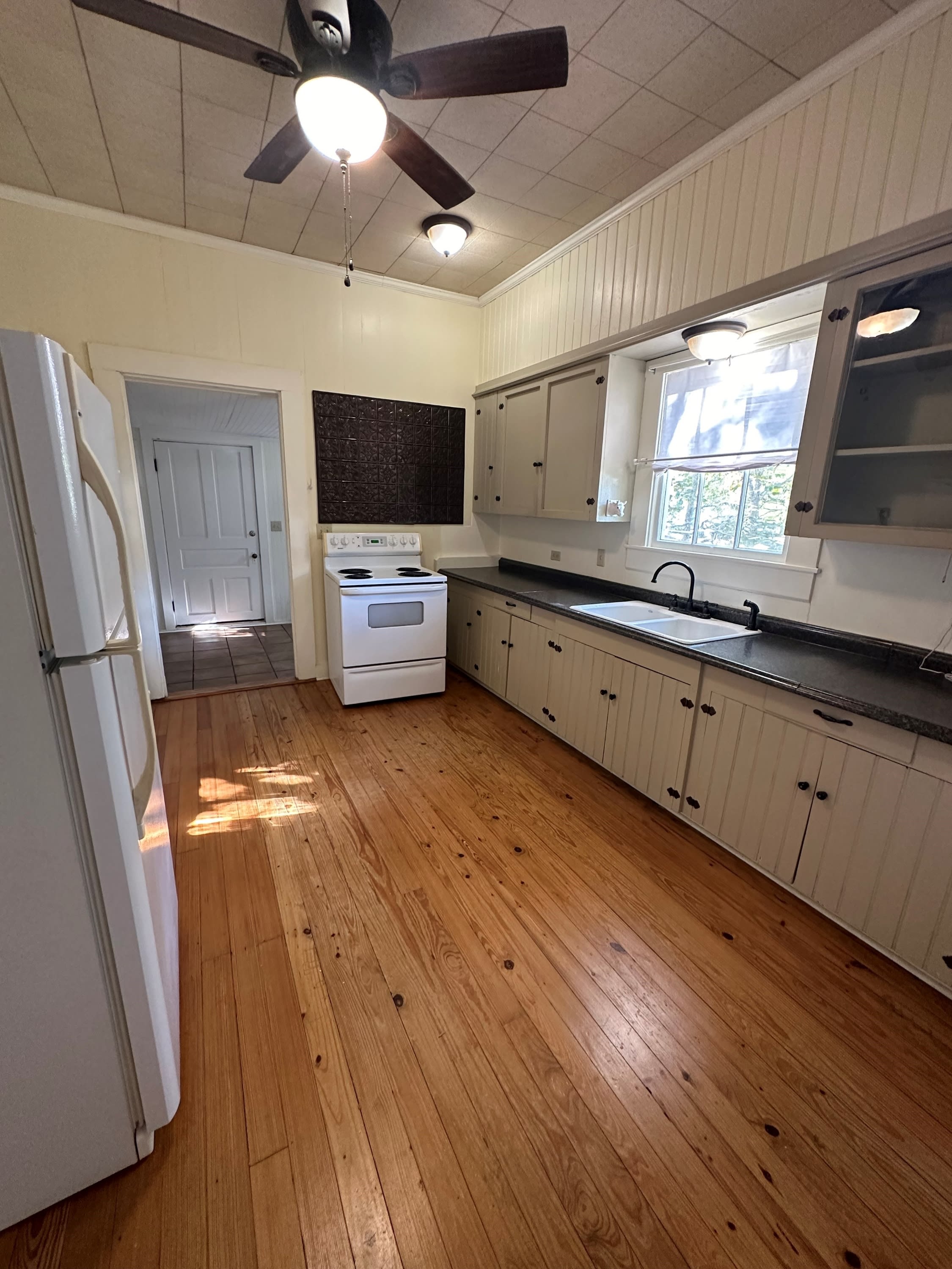213 North Brazos Street – photo 5