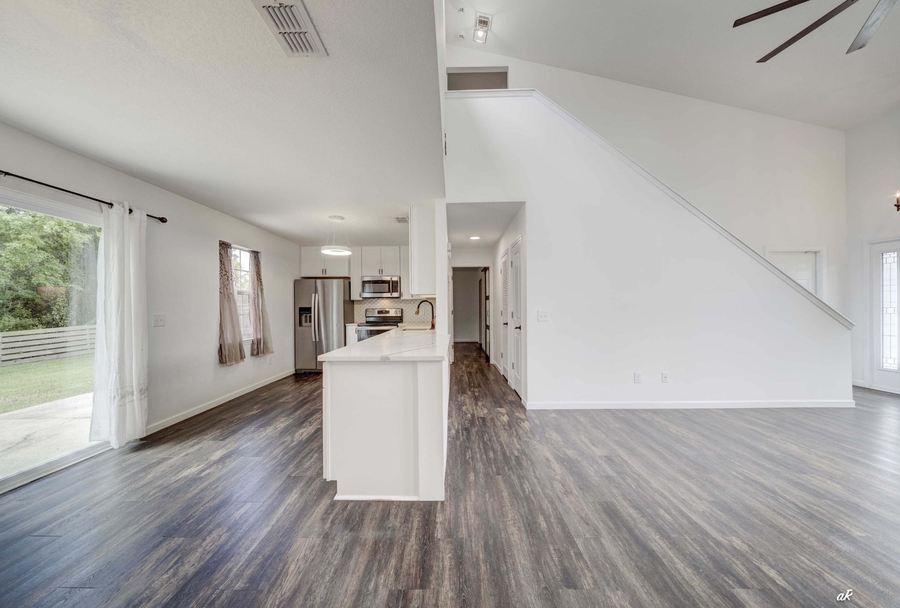 6226 Wallace Road – photo 4