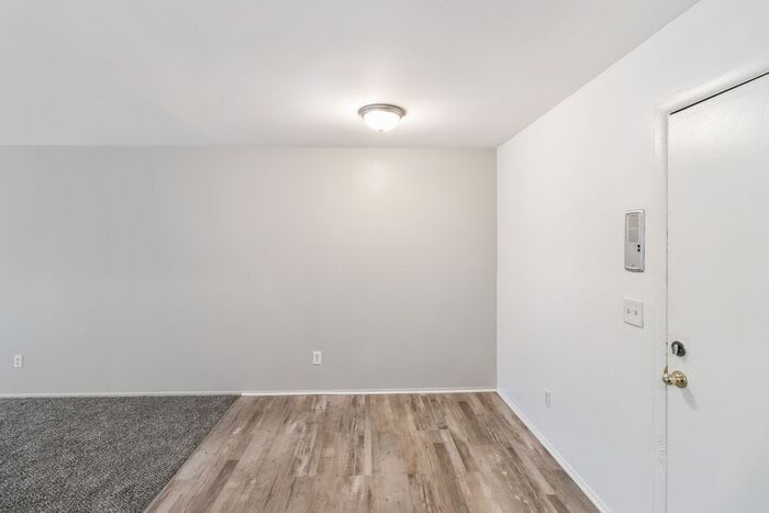 21860 Coolidge Highway – photo 5