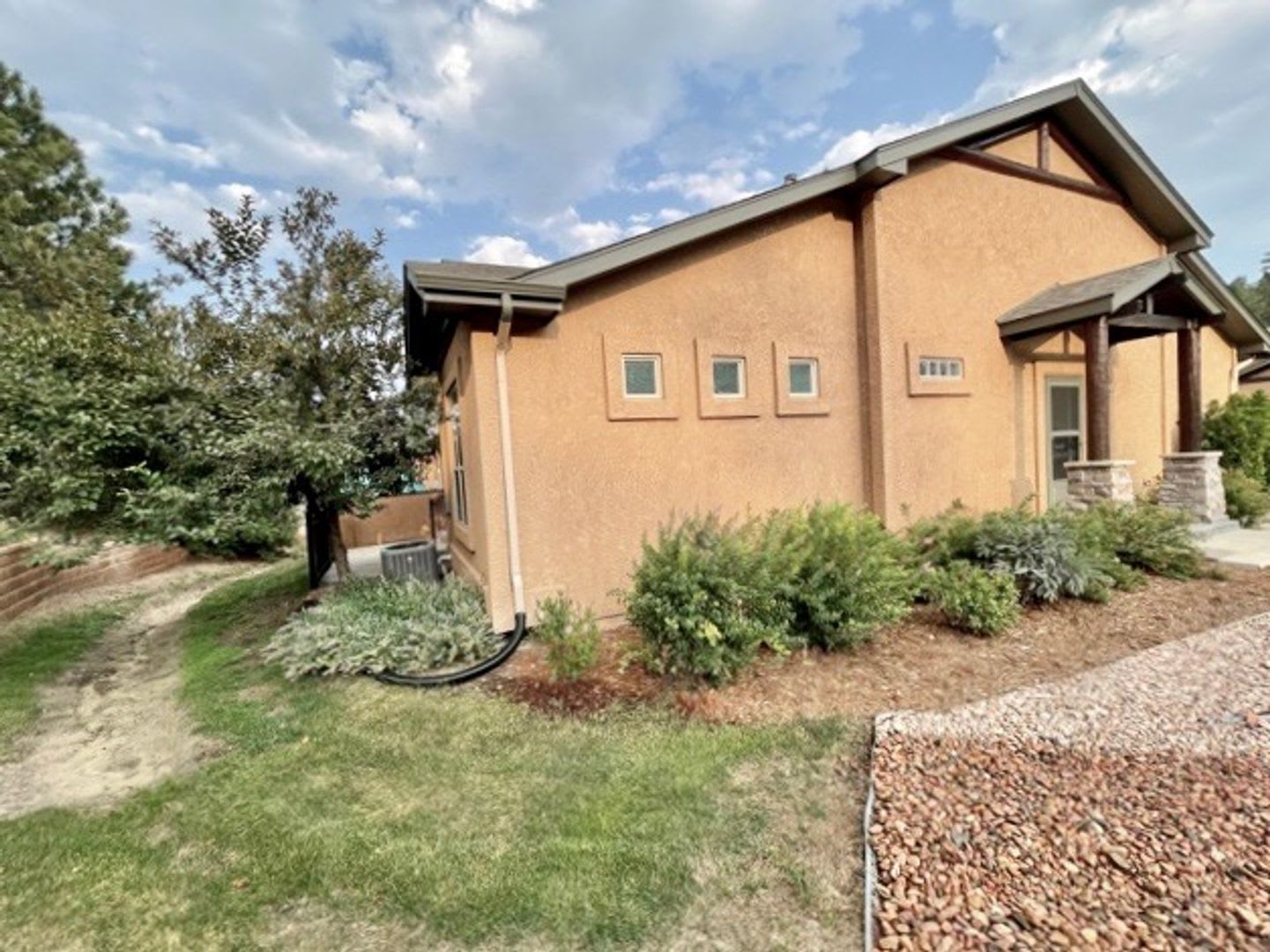 Stunning 4 Bed 3 Bath Townhome In Quiet Cul De Sac In University Park – photo 4