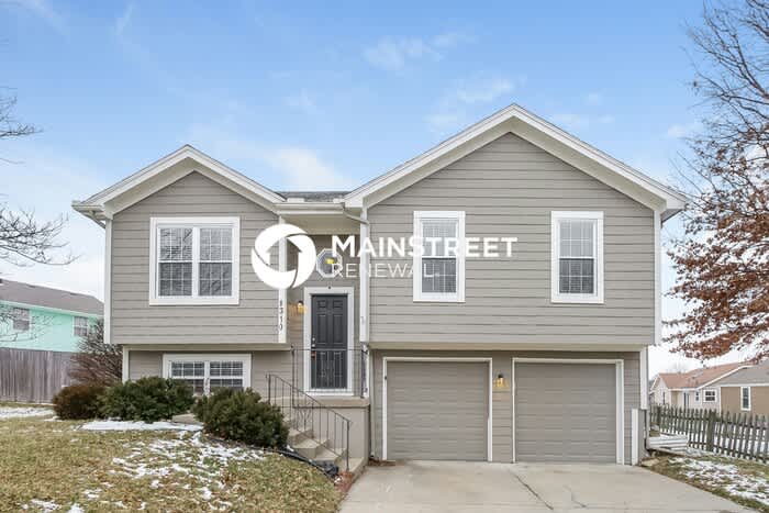 8310 Northeast 112 Street – photo 1