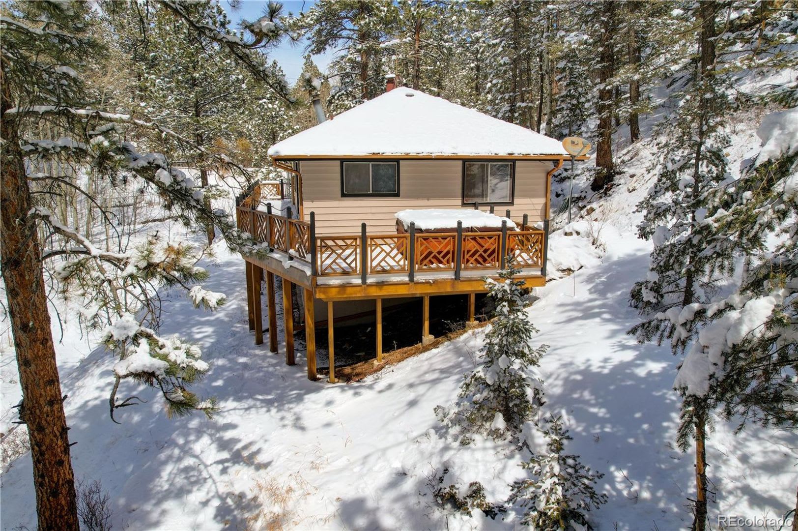 GORGEOUS HOME IN COAL CREEK CANYON ON 4.85 ACRES! RENT, BUY, OR RENT TO OWN! – photo 4