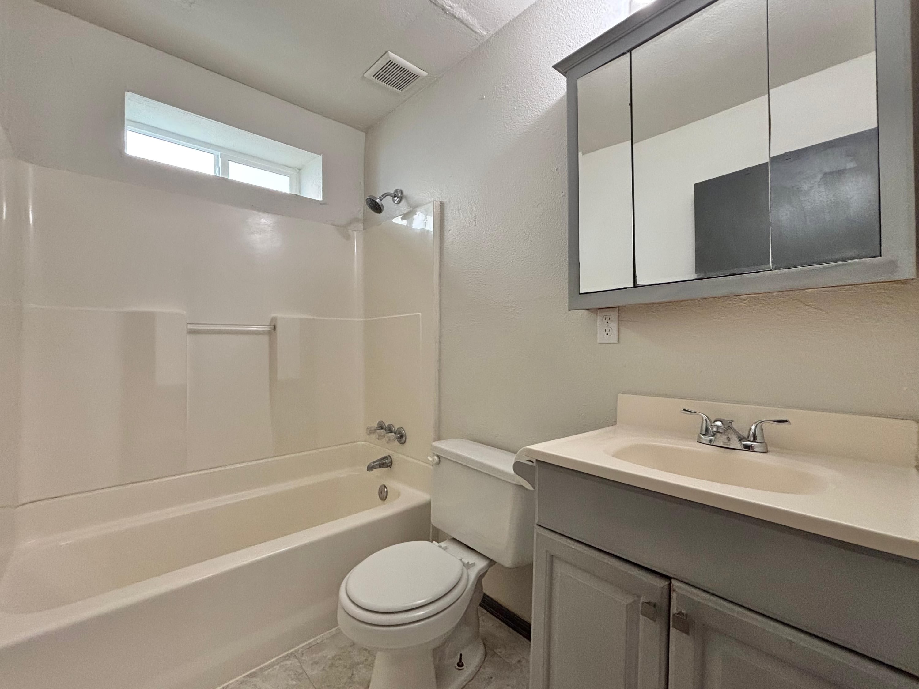 2406 East Empire Avenueunit B – photo 4