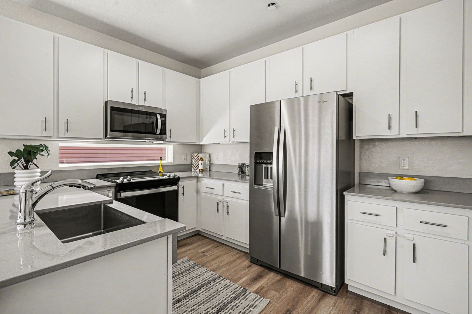 Modern 2BR/2BA Home – photo 5
