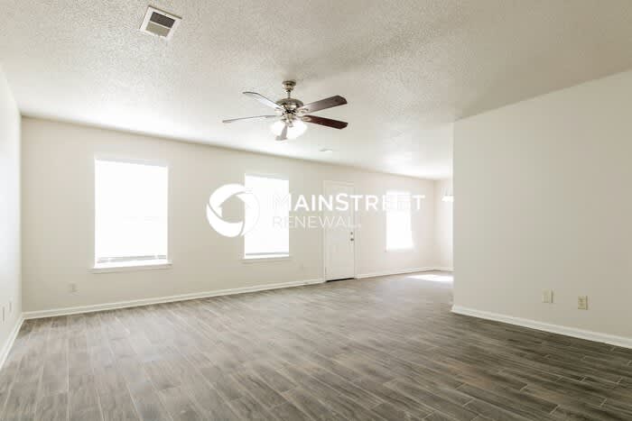 4660 Royal View Drive – photo 4