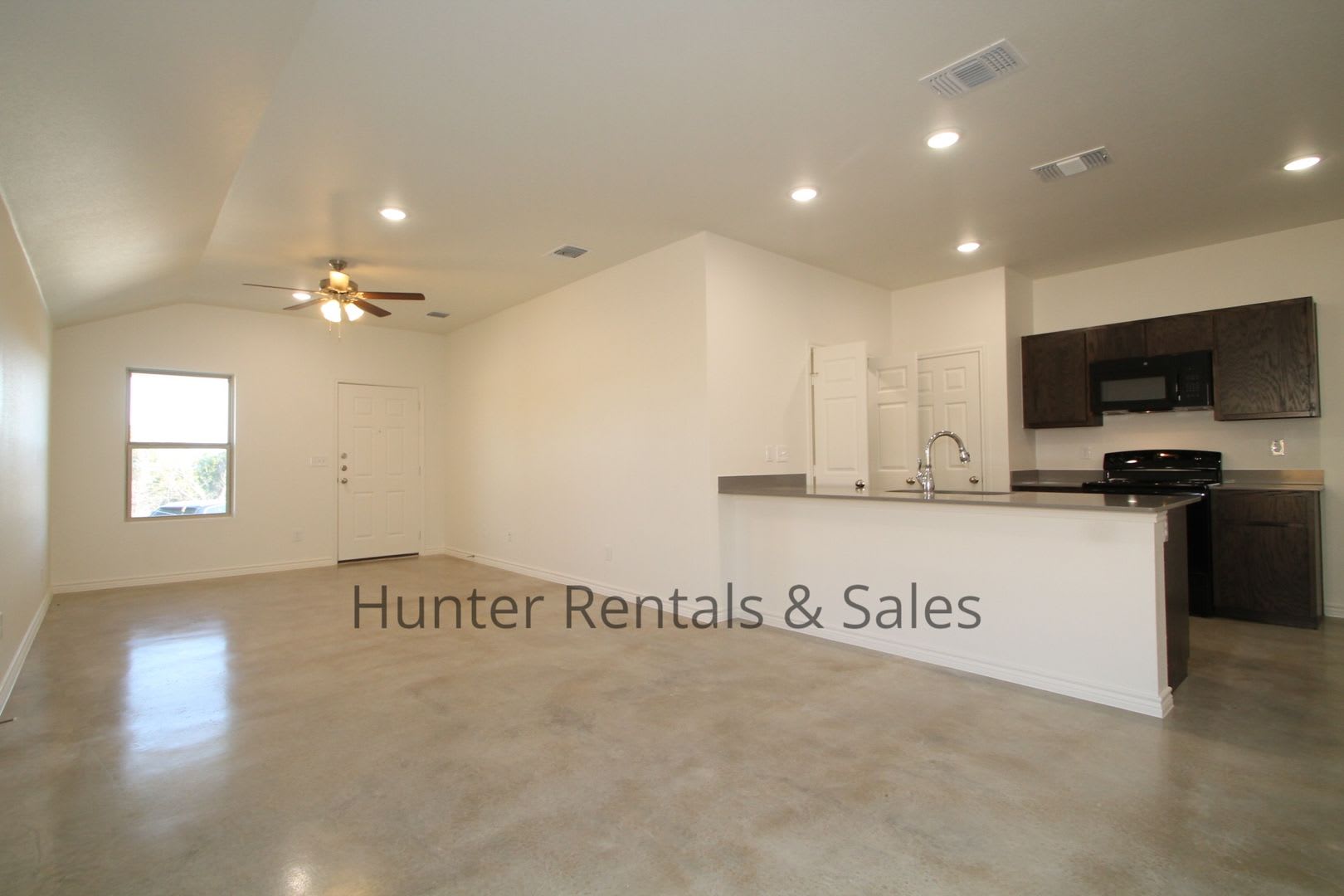 Modern Newer Duplex Off Warrior S Path In Harker Heights – photo 4