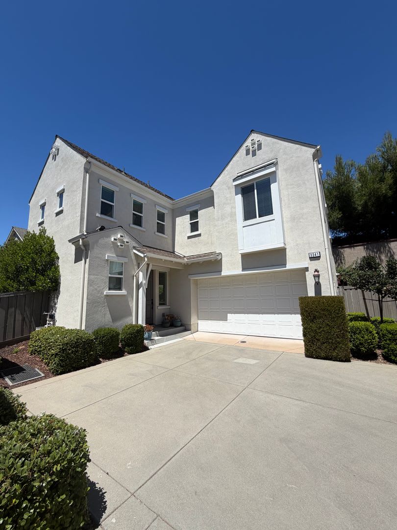 3 Bedroom 2 5 Bathroom Mckinley Village Single Family Home – photo 1