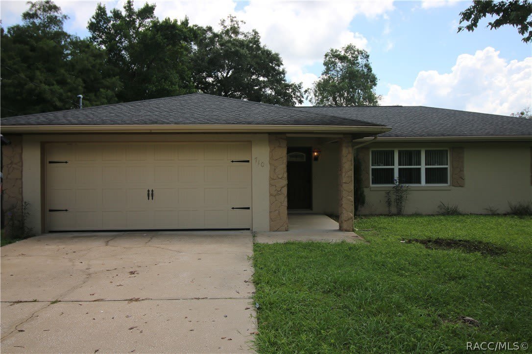710 Mayflower Avenue – photo 1
