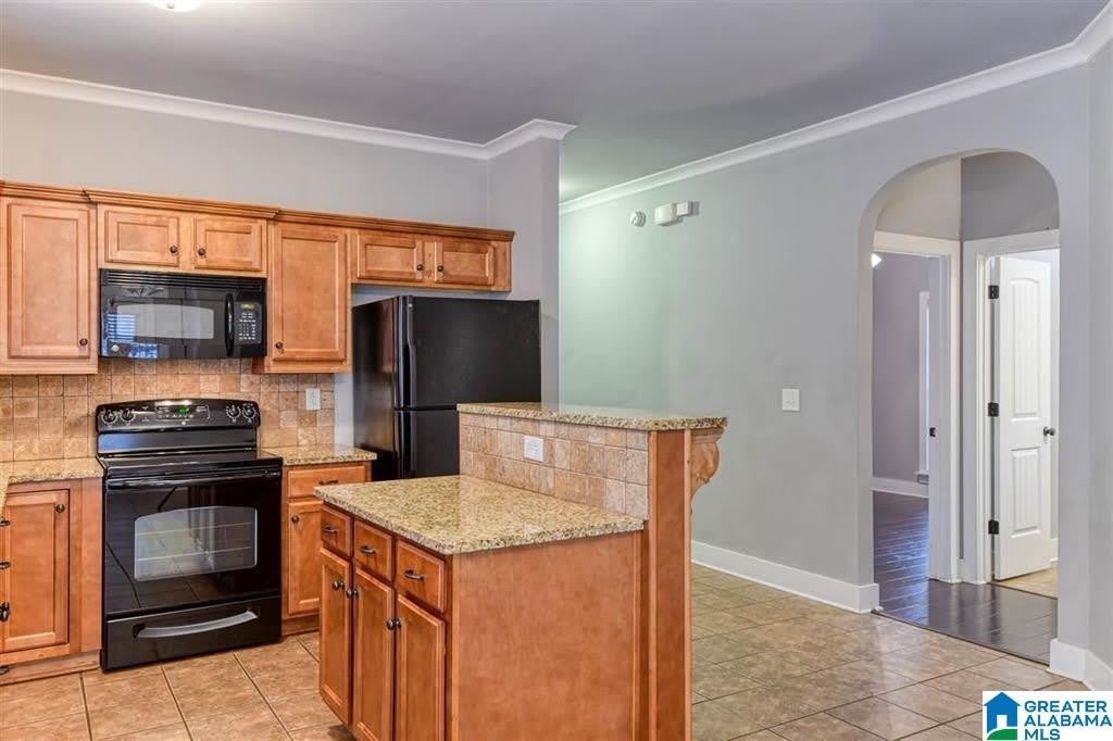 366 KINGSTON CIRCLE – photo 2