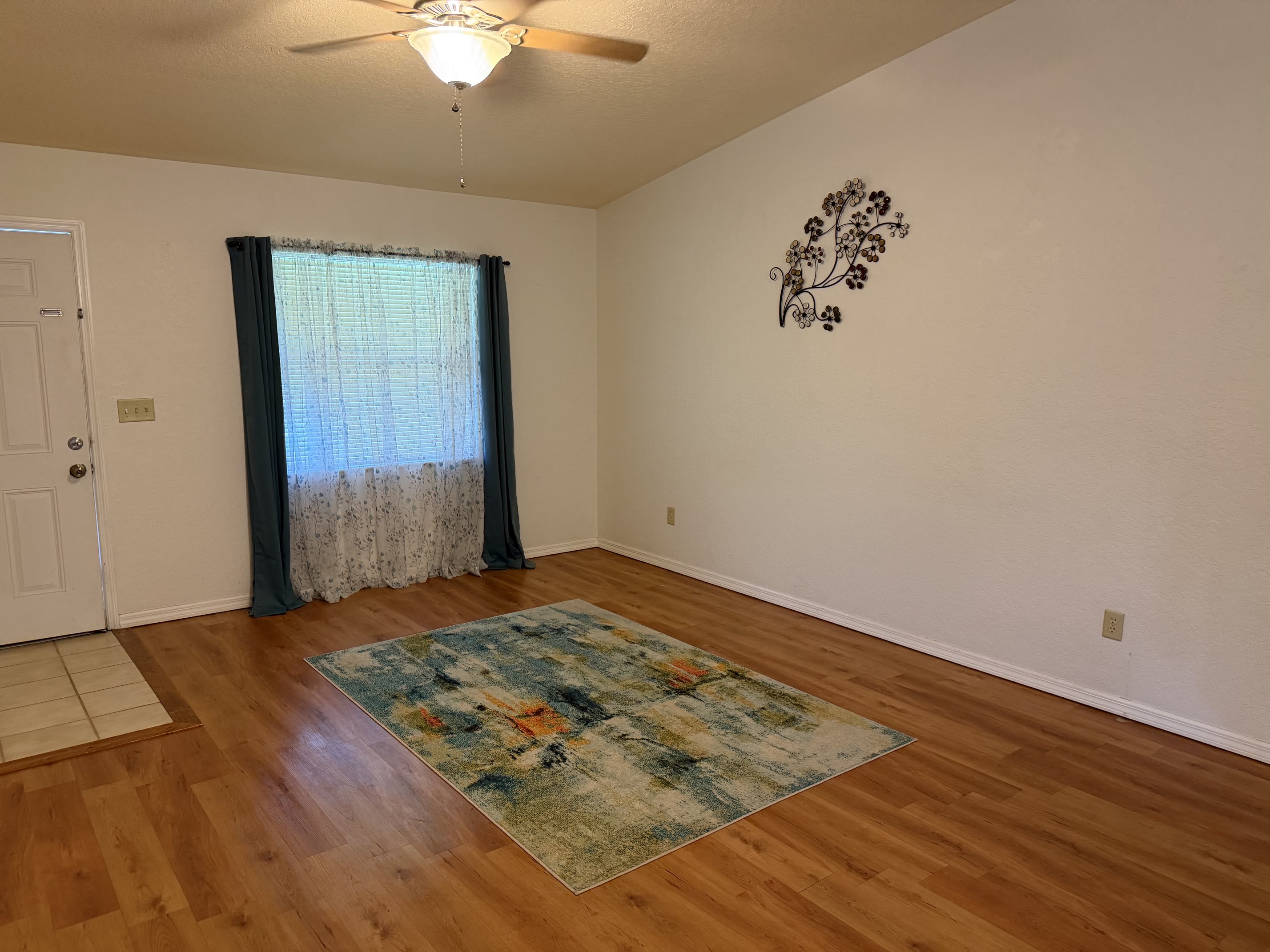 17 Almond Rd – photo 4