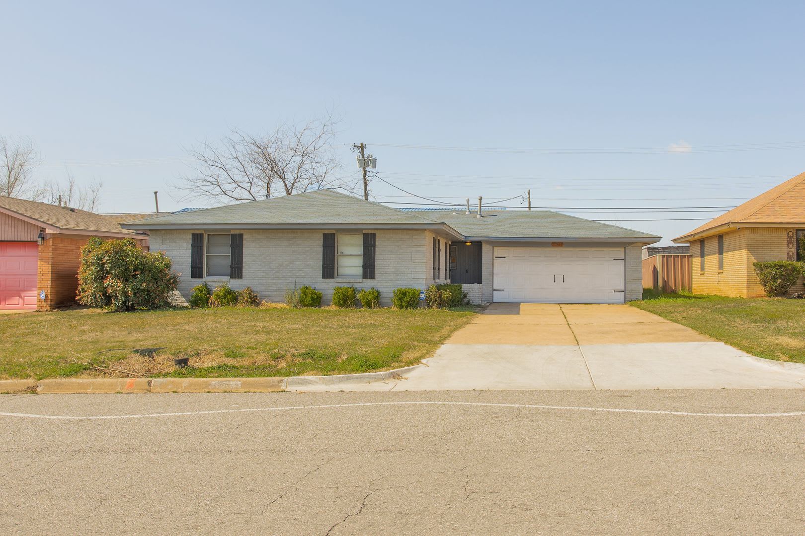 Beautiful home for lease near Hefner & Penn – photo 1