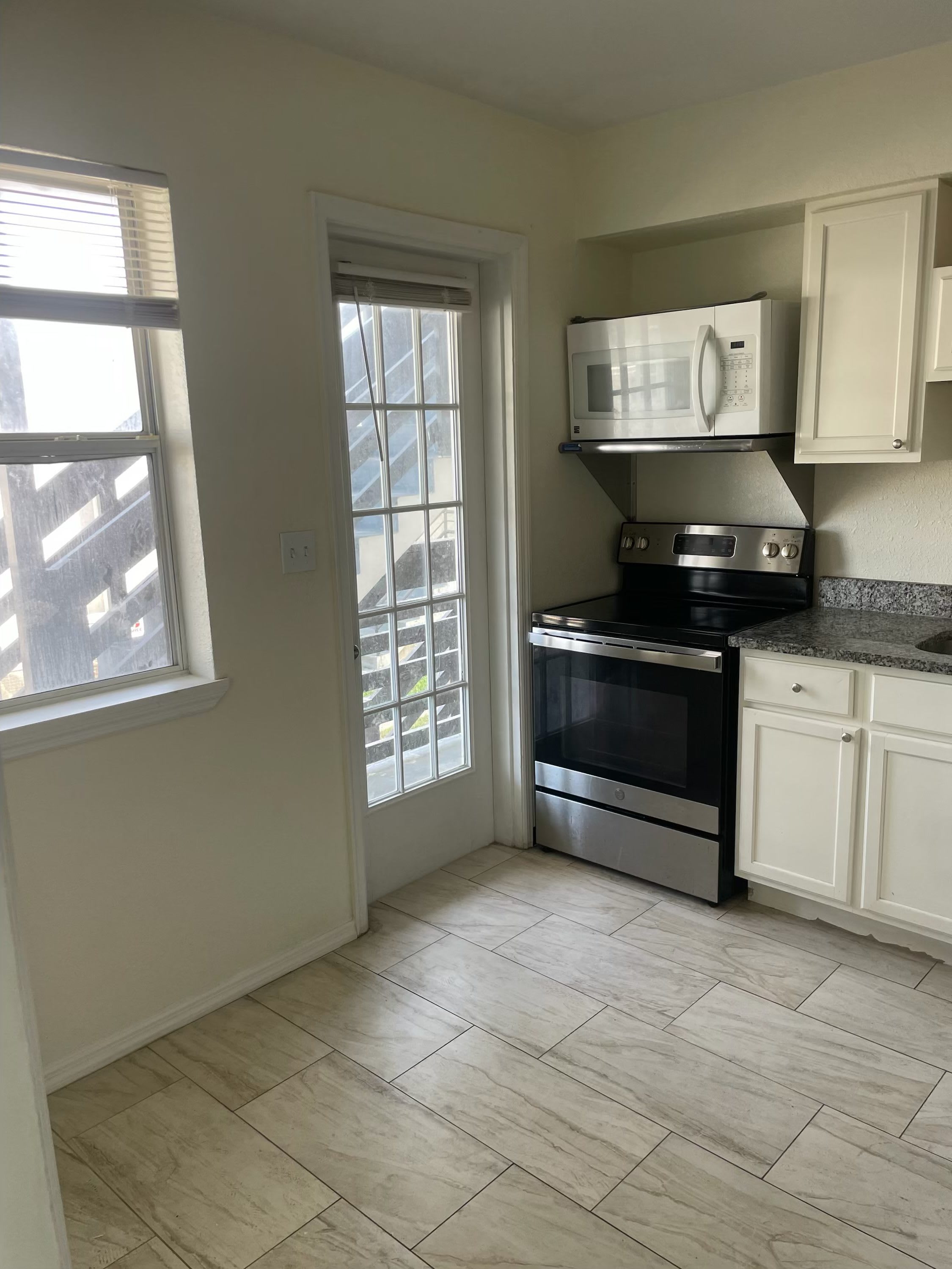 600 Riverview Blvd – photo 3