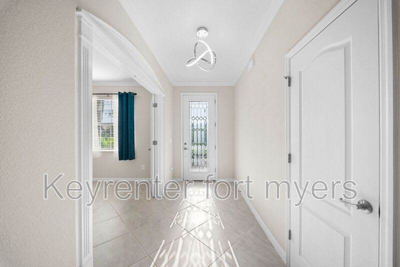 3697 East Hampton Cir – photo 3