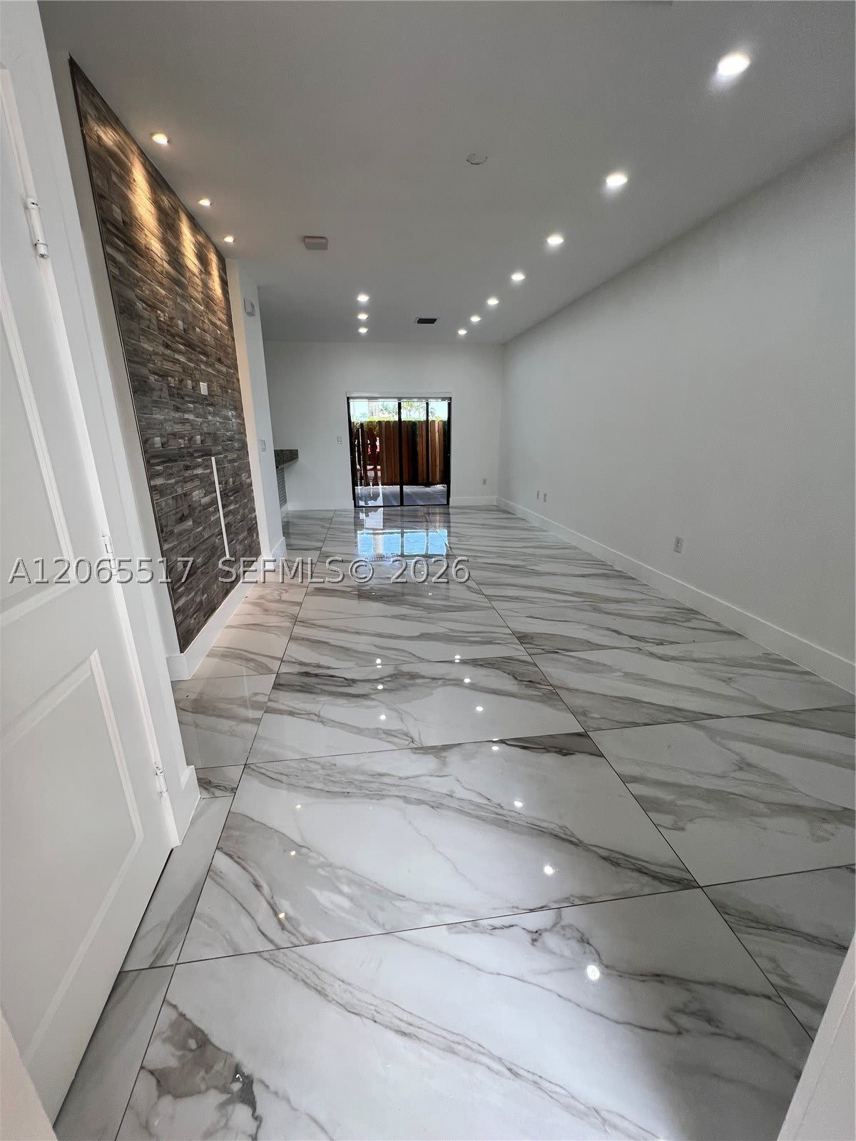 11370 SW 254th Ter – photo 4