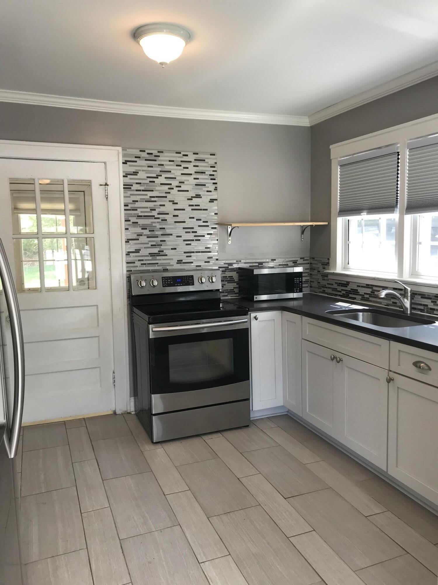 1108 Ashmore Avenue – photo 3