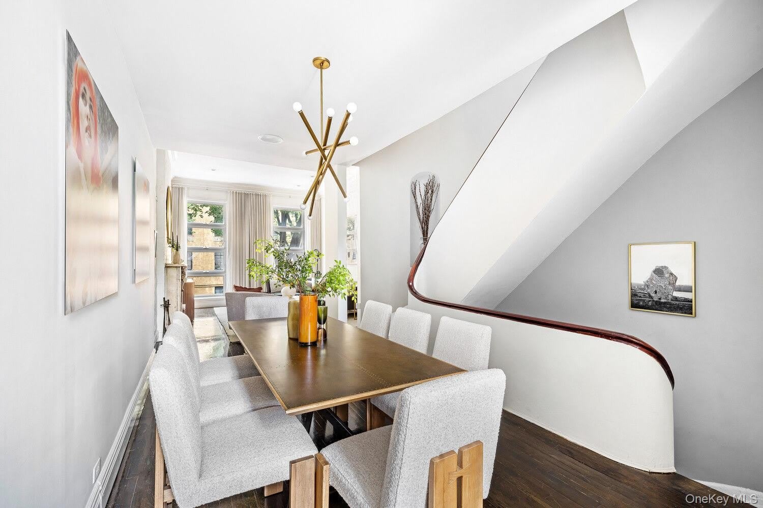 262 W 25Th Street – photo 4