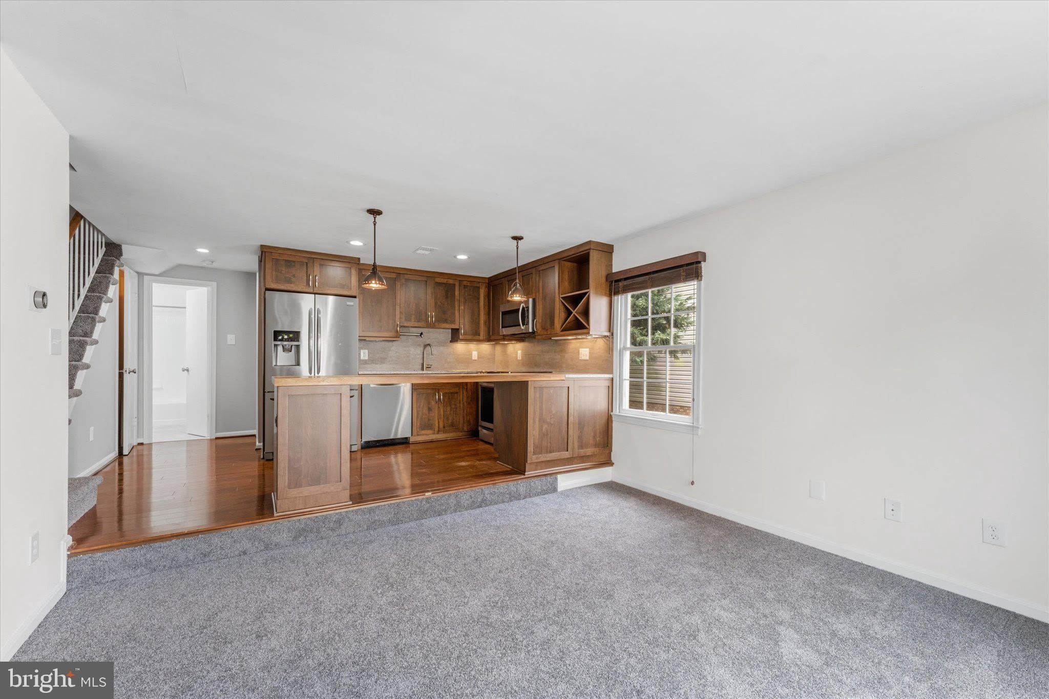 76 N BEDFORD Street – photo 4