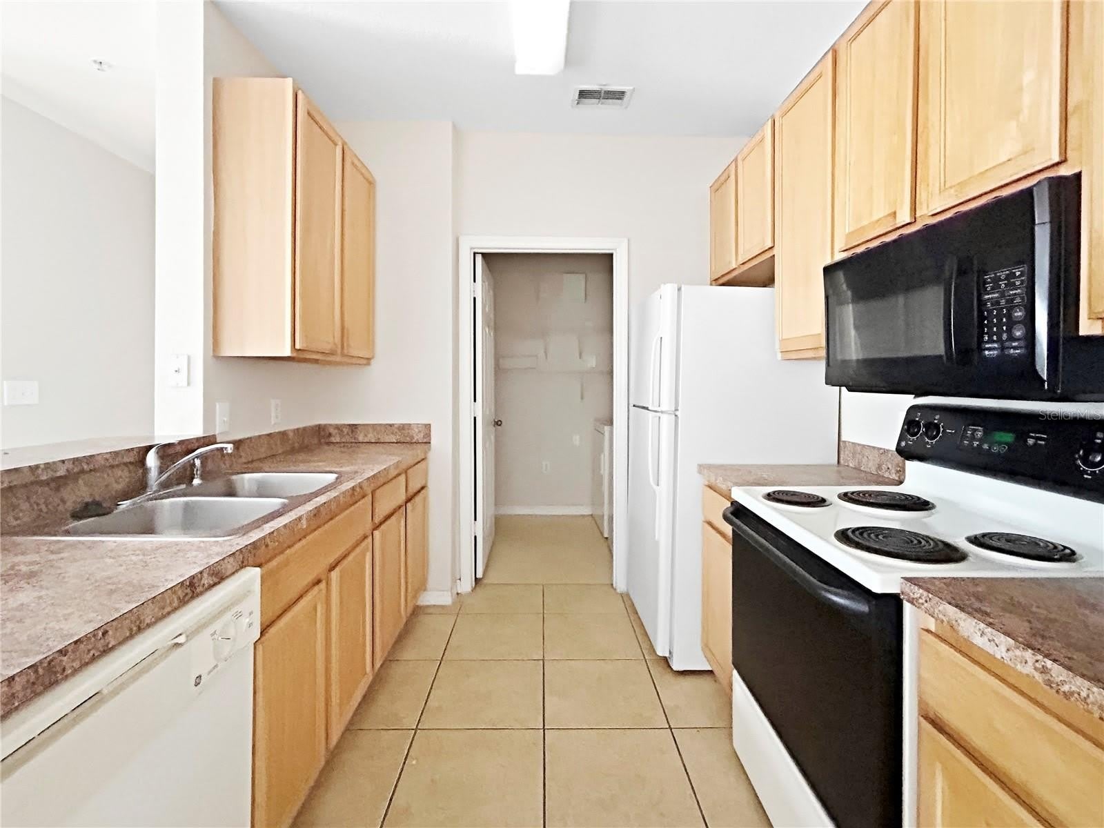 10205 Courtney Palms Boulevard – photo 2