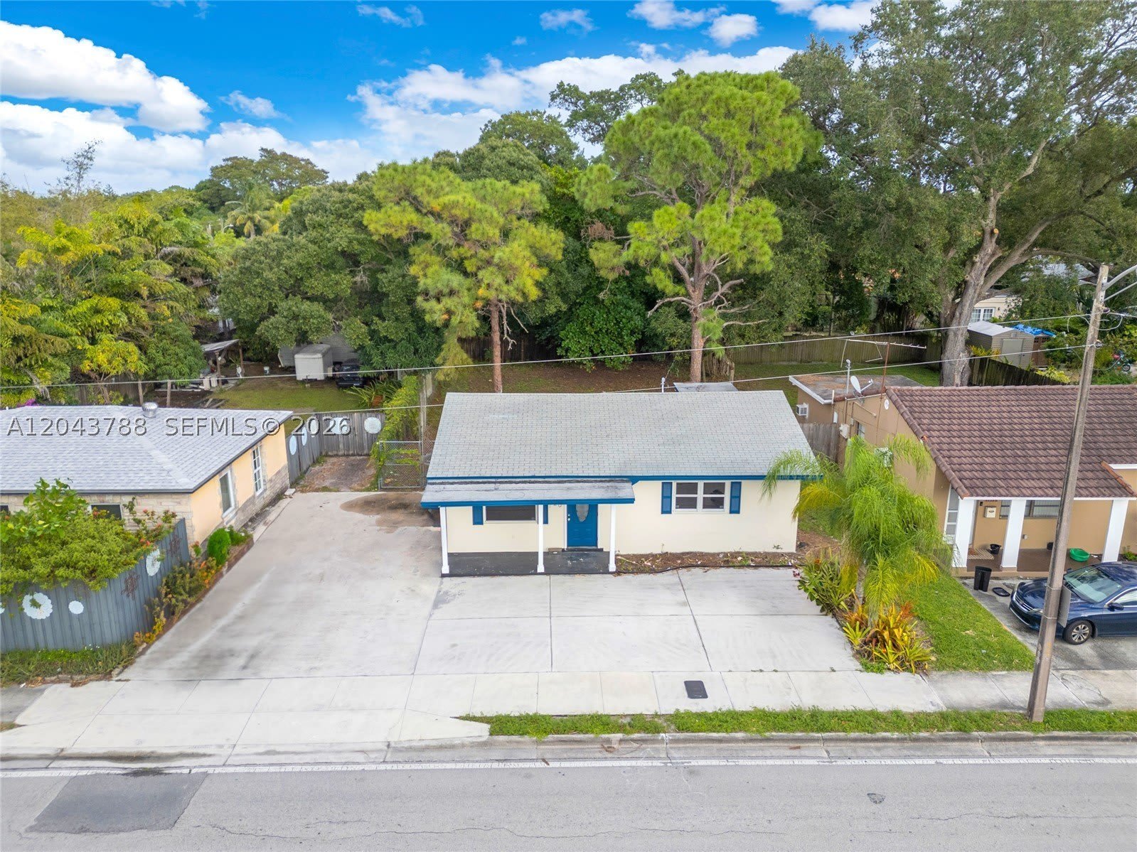 1320 N Andrews Ave – photo 3