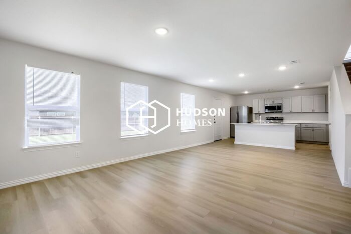 120 Kainos Street – photo 2