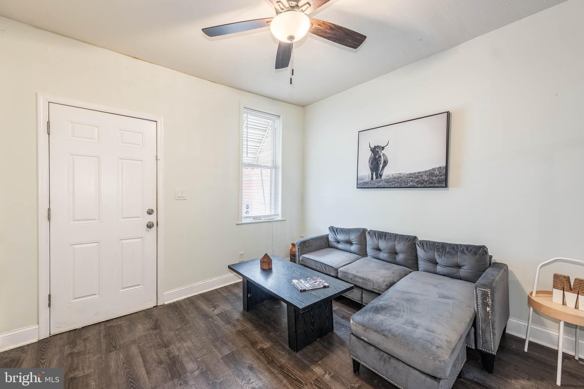 204 N PORT Street – photo 4
