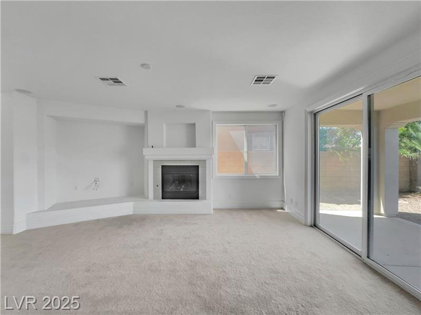 golf view, balcony, 5 bed room plus den and loft – photo 5