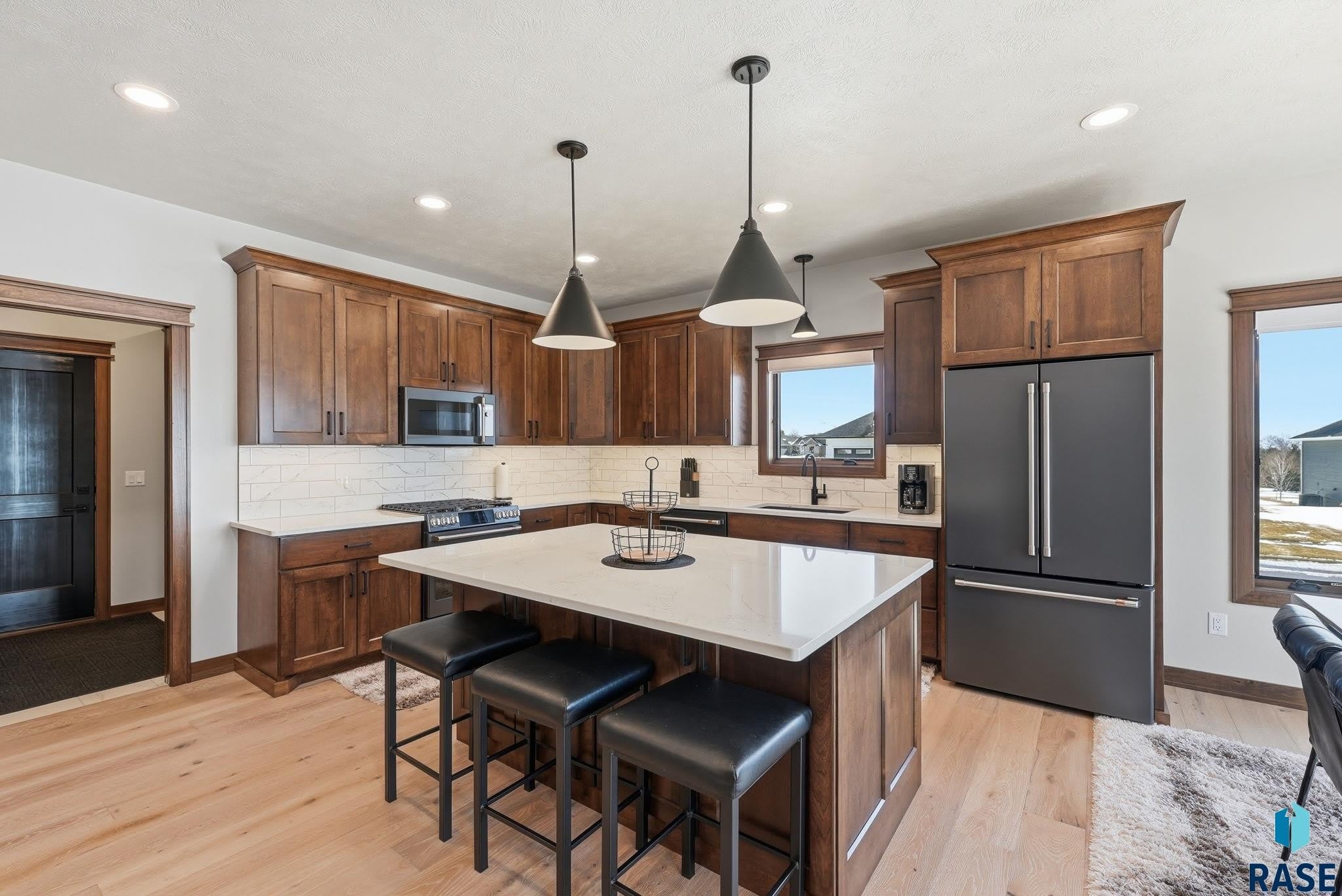 2701 W Oak Hill Dr – photo 5